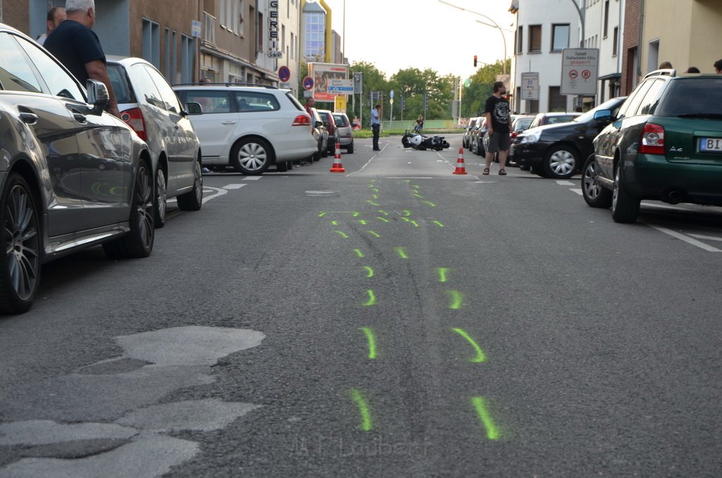 VU Alleinunfall Krad Koeln Kalk Buchforststr P11.JPG - Miklos Laubert